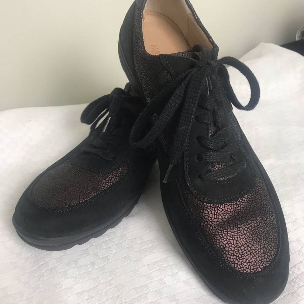 Hartjes’ XS Purple Iridescent Leather Shoes